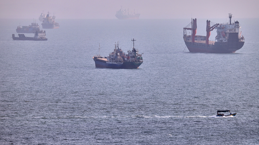 Live: Iranian parliamentary committee approves Hormuz Strait security action plan