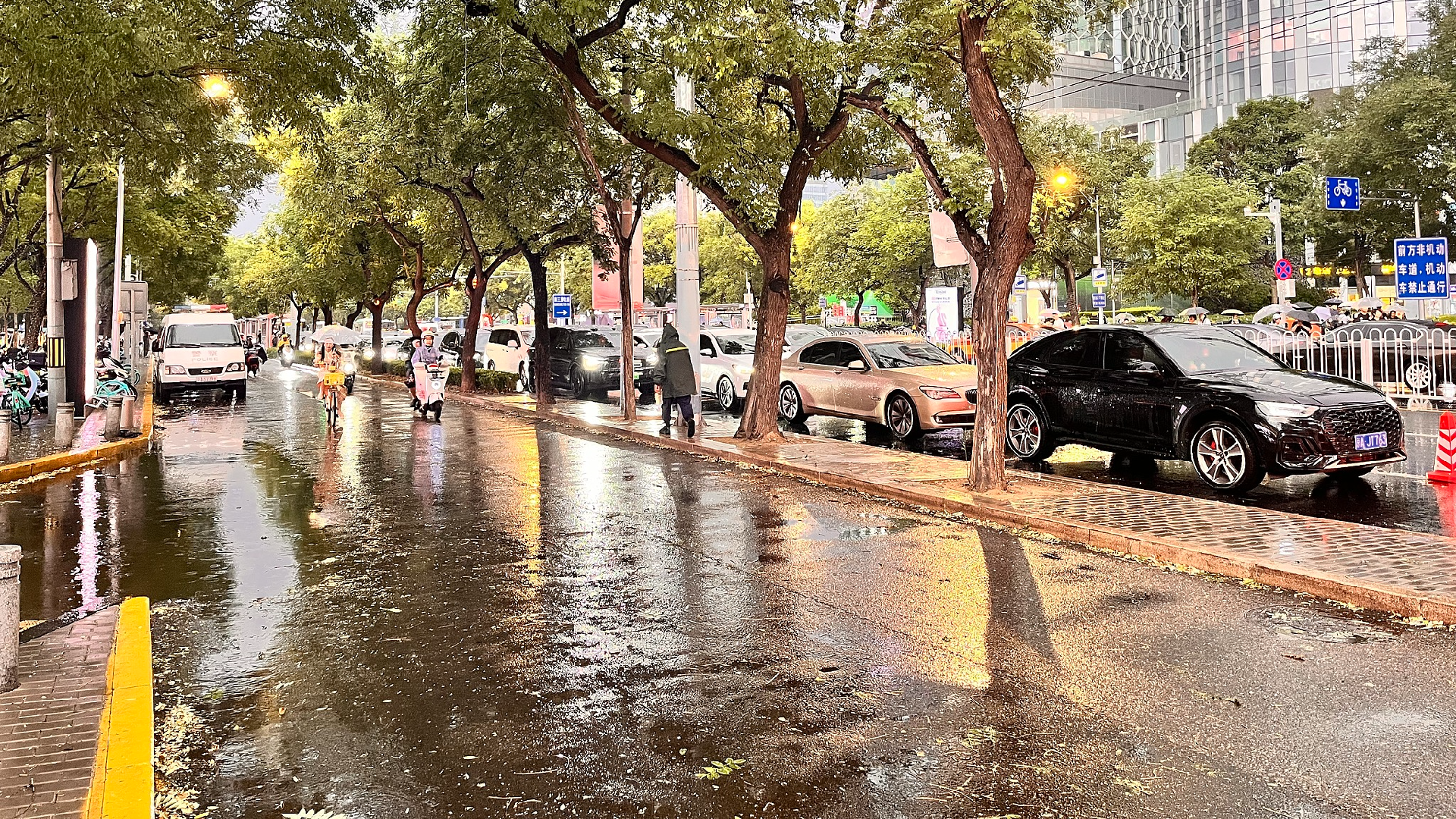 北京在豪雨來臨前啟動防汛二級應急響應