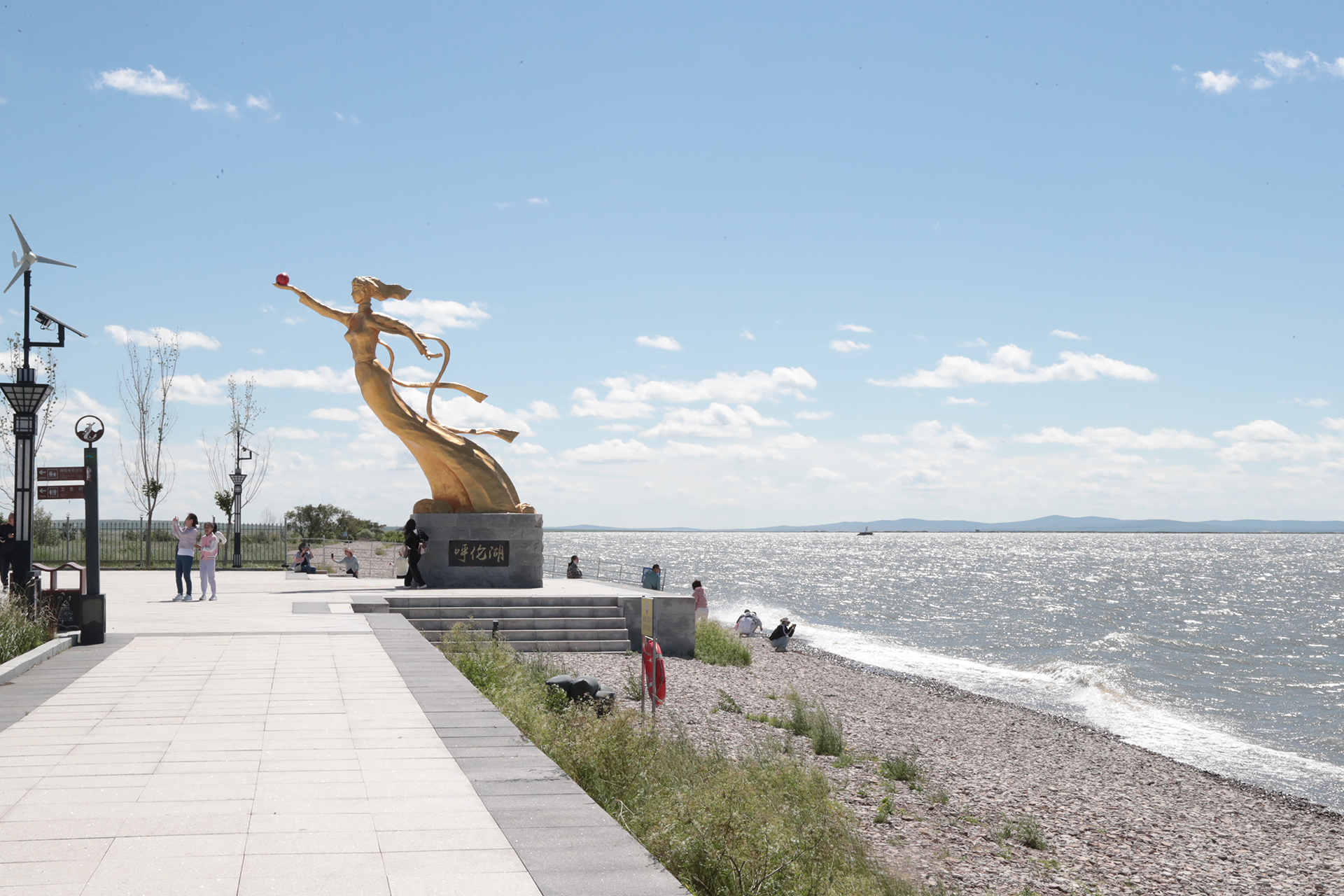 A view of Hulun Lake in Hulunbuir, Inner Mongolia. /CGTN