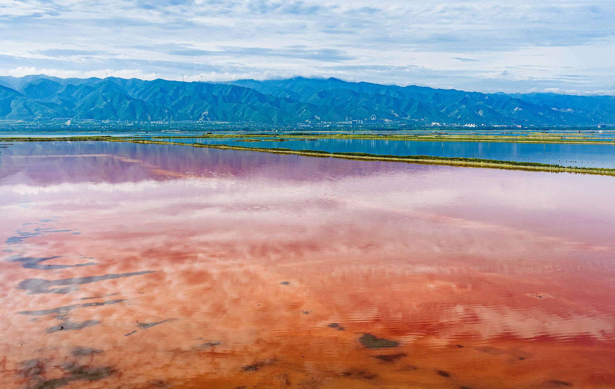 A beautiful view of the Yuncheng Salt Lake in north China's Shanxi Province after the rain. /VCG