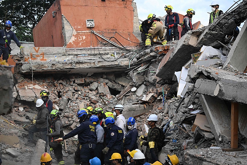Live: Rescue efforts underway as Colombia earthquake death toll exceeds 265 