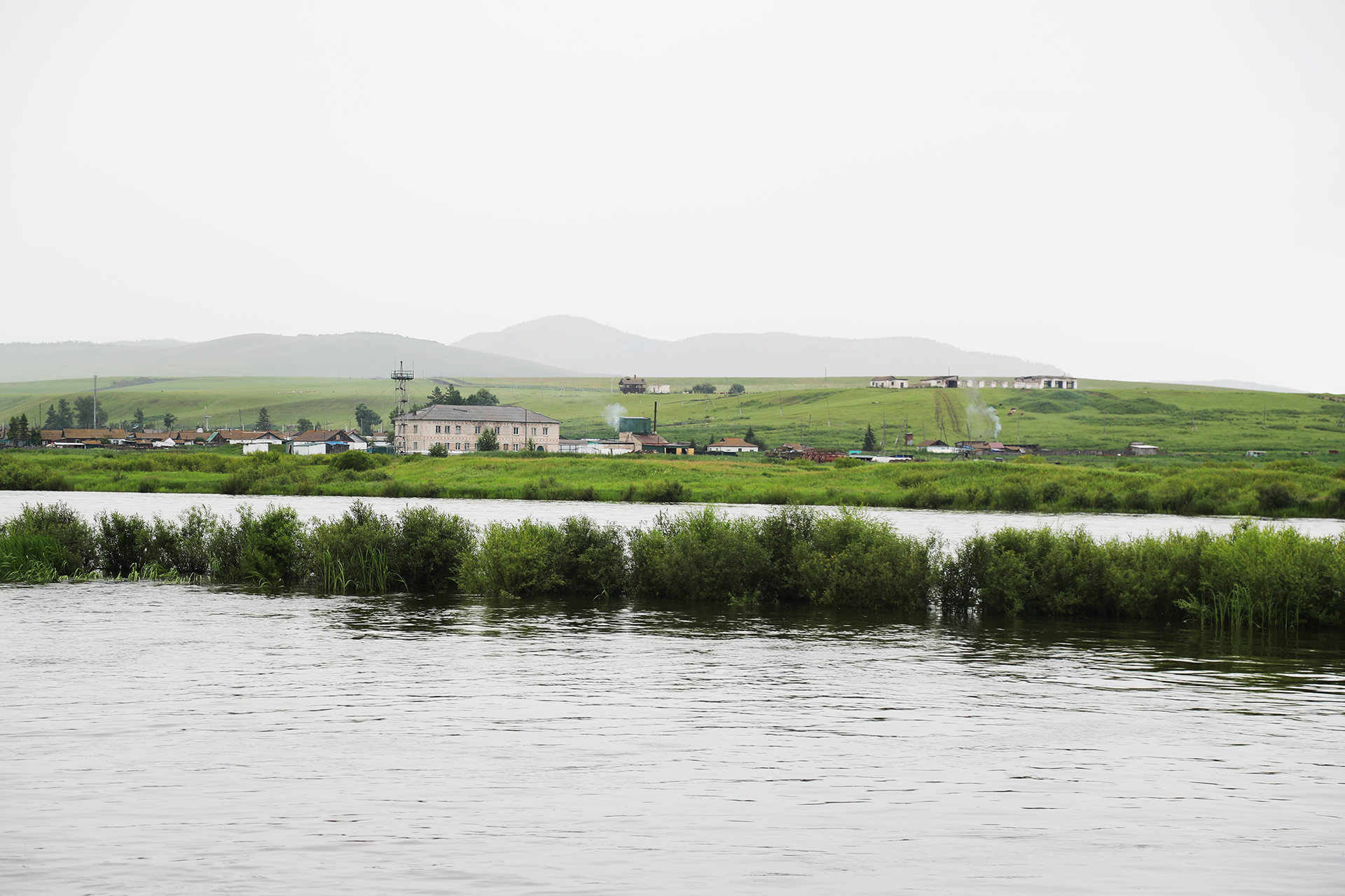 A view of Olochi in Russia seen across the Ergun River from Shiwei in Hulunbuir, Inner Mongolia. /CGTN