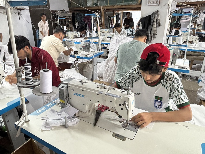 A garment factory in Dhaka, Bangladesh, March 16, 2026. /CFP