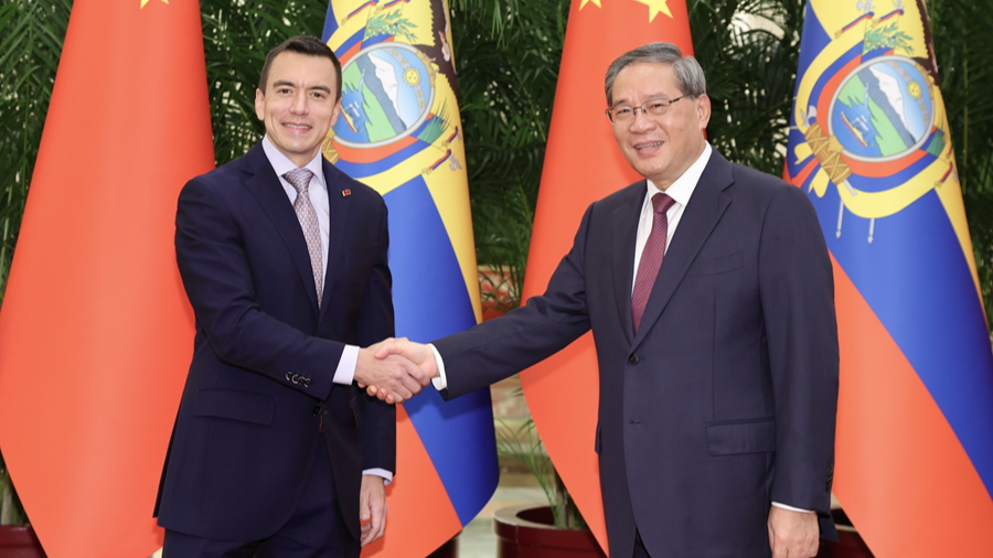 Chinese premier meets Ecuadorian president