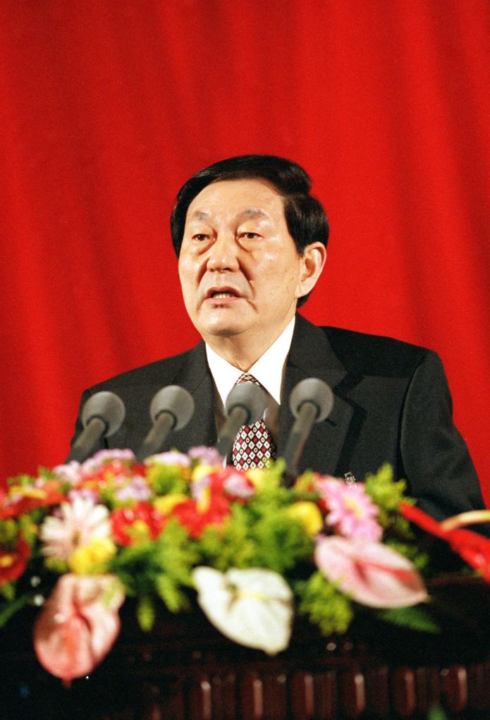 Zhu Rongji delivers the government work report at the second session of the ninth National People's Congress in Beijing, China, March 5, 1999. /Xinhua