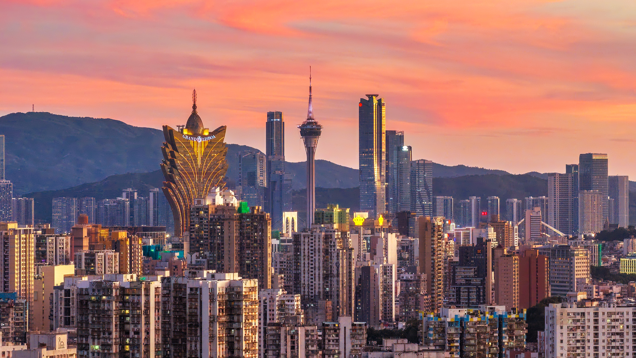 Macao holds the initiative in shaping its own development