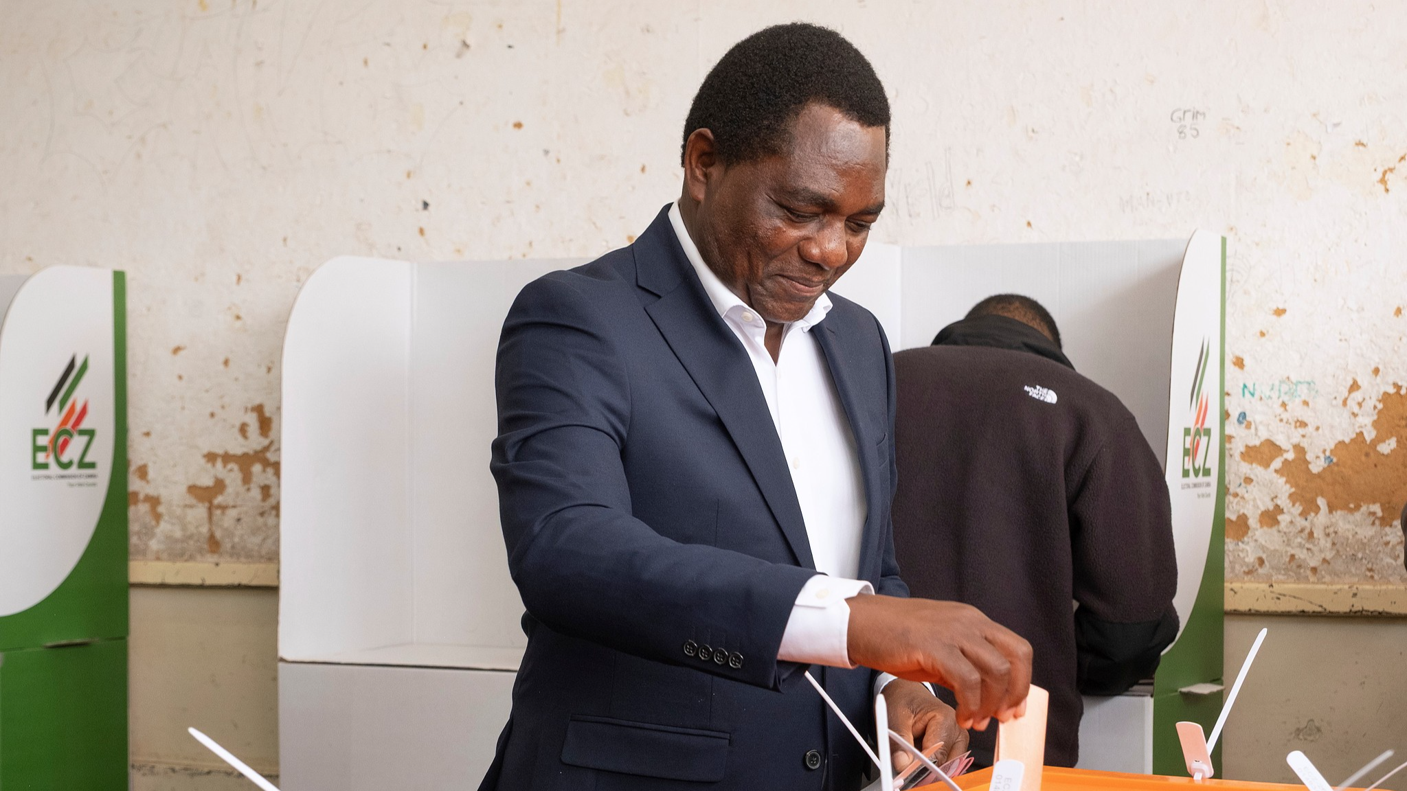 Xi congratulates Hichilema on re-election as Zambian president