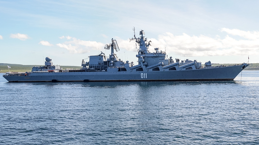 The Russian Guards missile cruiser Varyag is anchored during the Pacific Fleet's exercises, August 13, 2026. /VCG