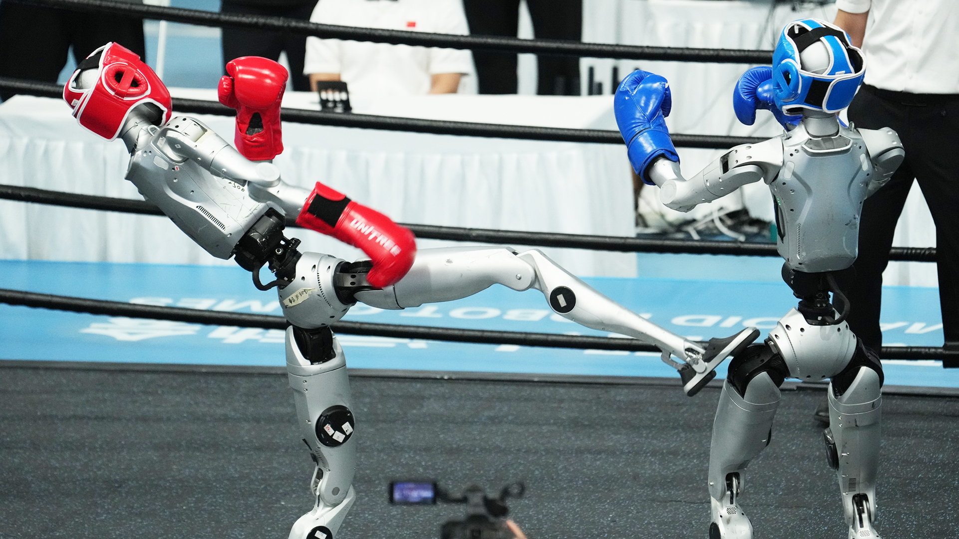 Boxing competition at the second World Humanoid Robot Games. / Photo by Qu Bo