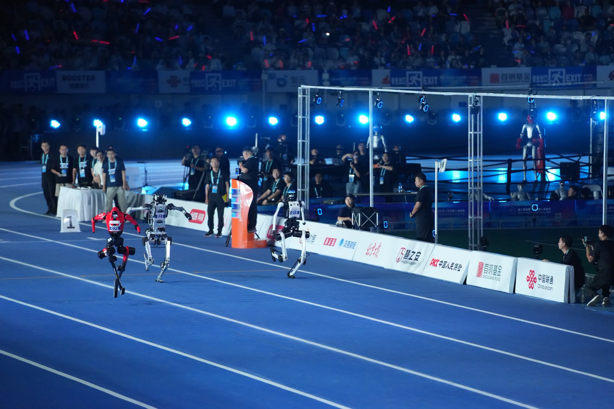 A scene at the second World Humanoid Robot Games. /Qu Bo