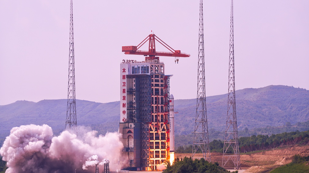 China launches a Long March-6C carrier rocket, sending seven satellites into orbit, Taiyuan Satellite Launch Center, north China's Shanxi Province, August 25, 2026. /VCG