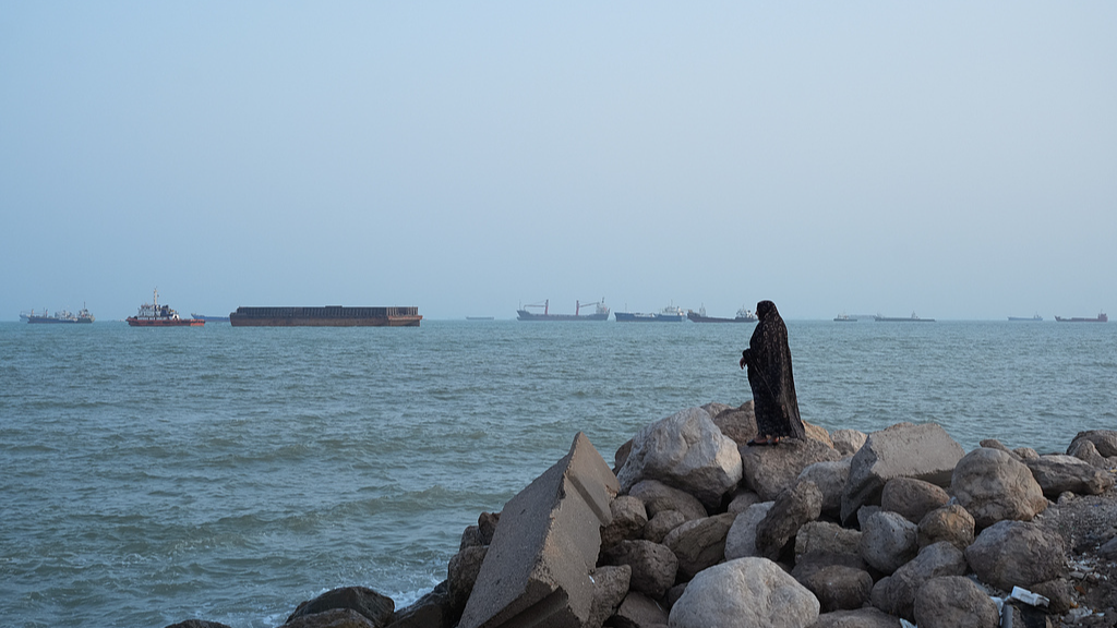 Vessels are seen anchored in the Strait of Hormuz, August 10, 2026. /VCG