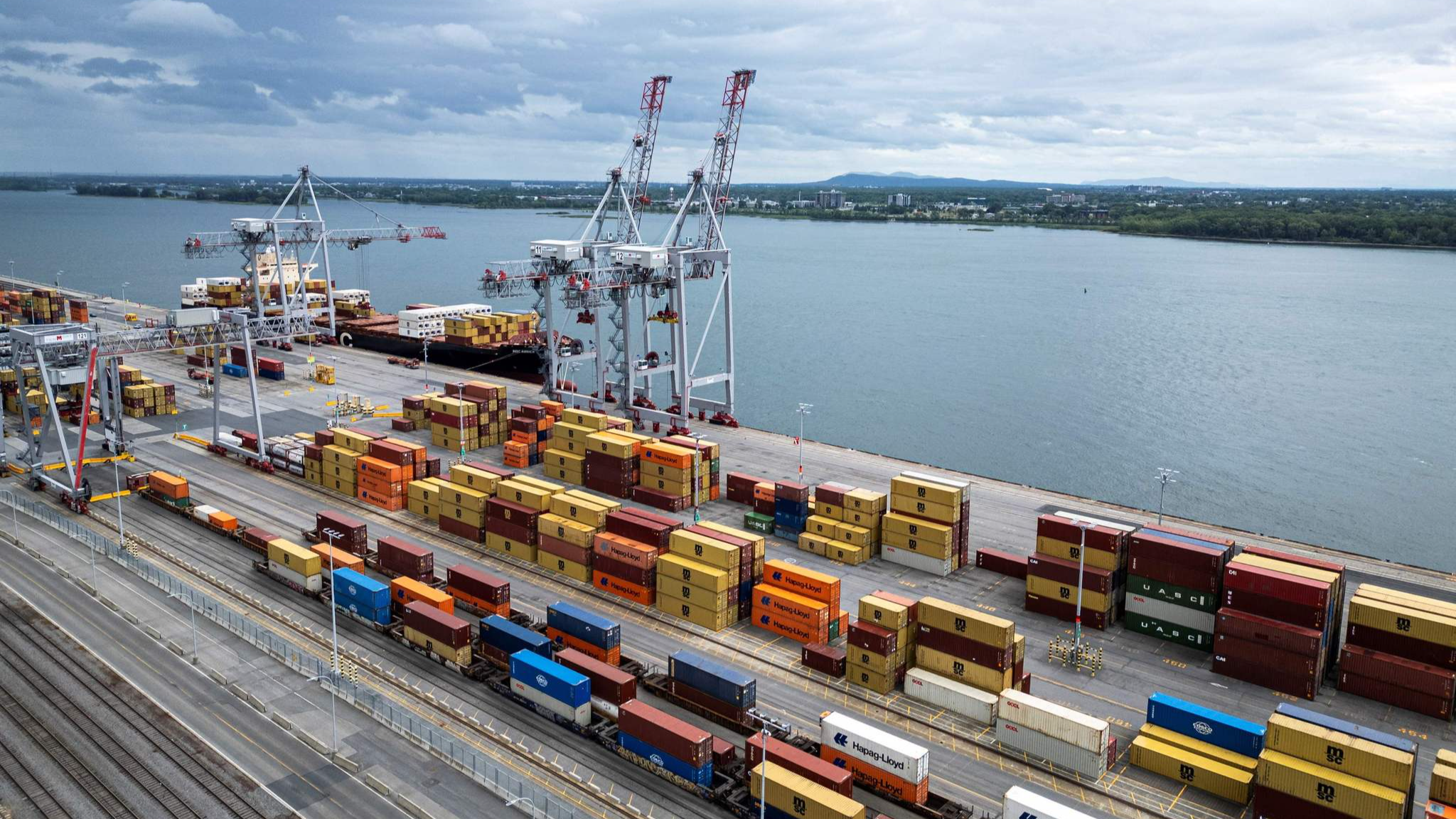 US tariffs on Canadian goods: Escalation risks and supply chain impact