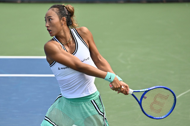 China's Zheng Qinwen hits a shot against China's You Xiaodi in the first round of US Open women's singles qualifying at the USTA Billie Jean King National Tennis Center in Queens, New York, USA, August 24, 2026. /VCG