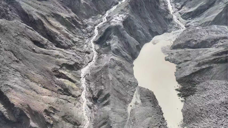 Mudslide relief in Xizang's Gyirong continues as 681 firefighters, 113 vehicles, 13 rescue dogs, and 47 drones join rescue efforts
