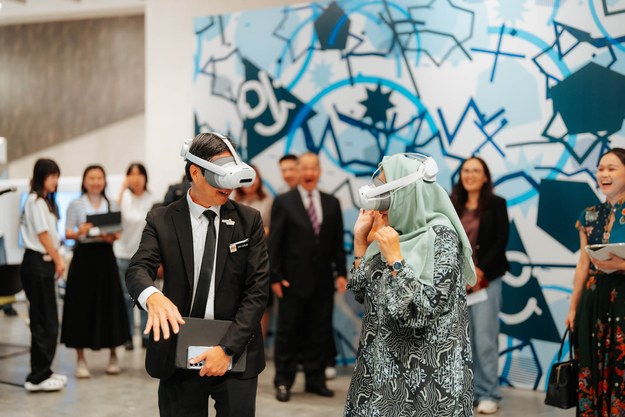 Visitors explore the Mountains and Seas exhibition in Kuala Lumpur, which attracted over 5,000 visitors in August, 2026. /Photo provided to CGTN