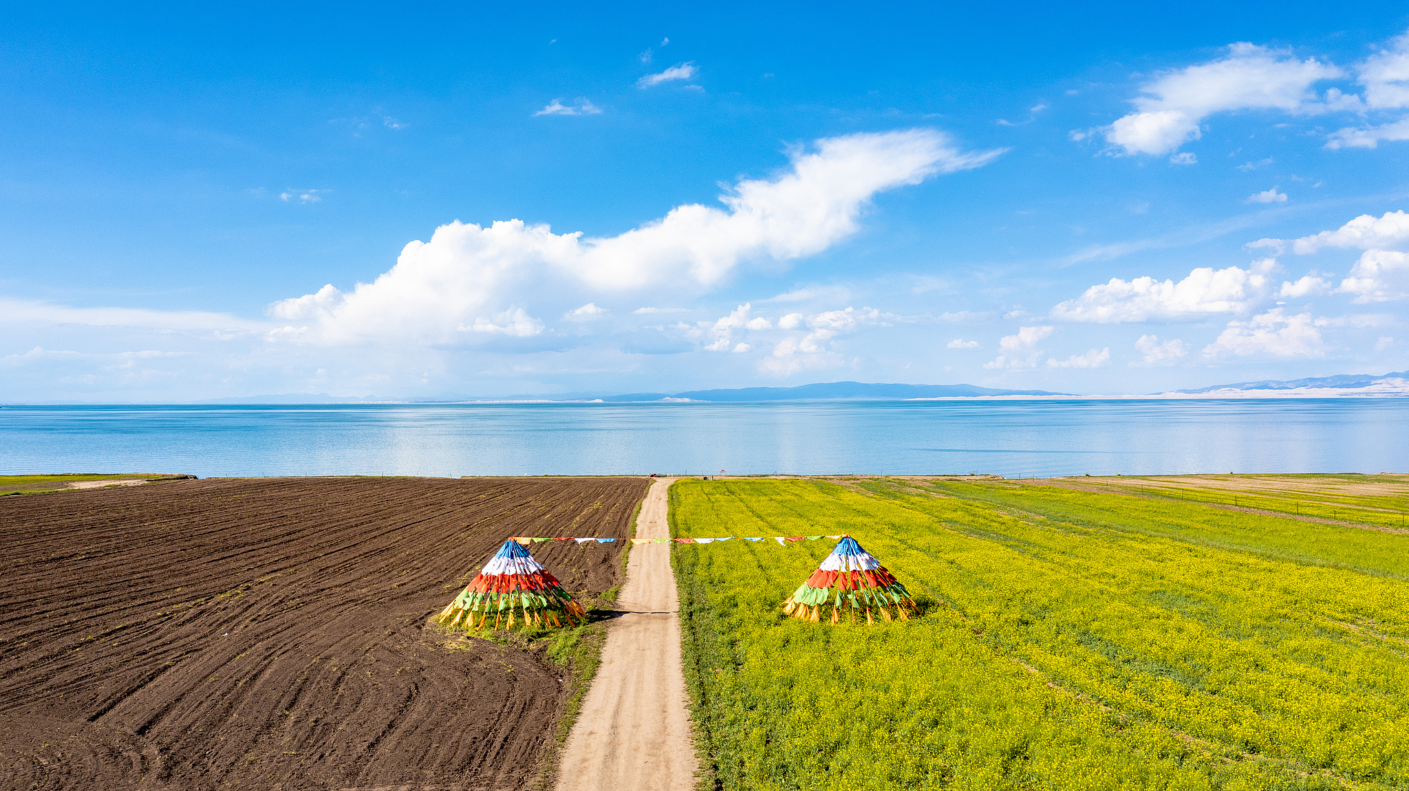 A view of Qinghai Lake in northwest China. /VCG