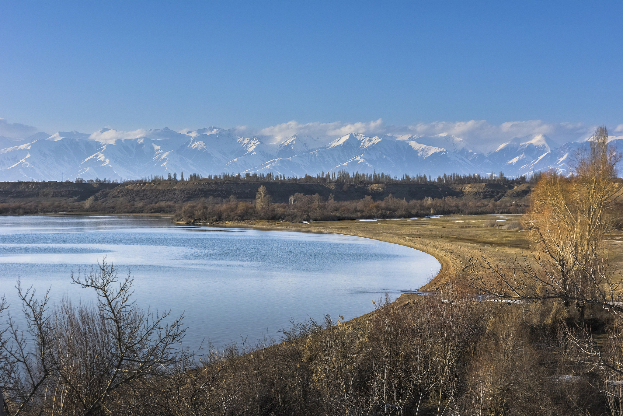 Issyk-Kul Lake in Kyrgyzstan. /VCG