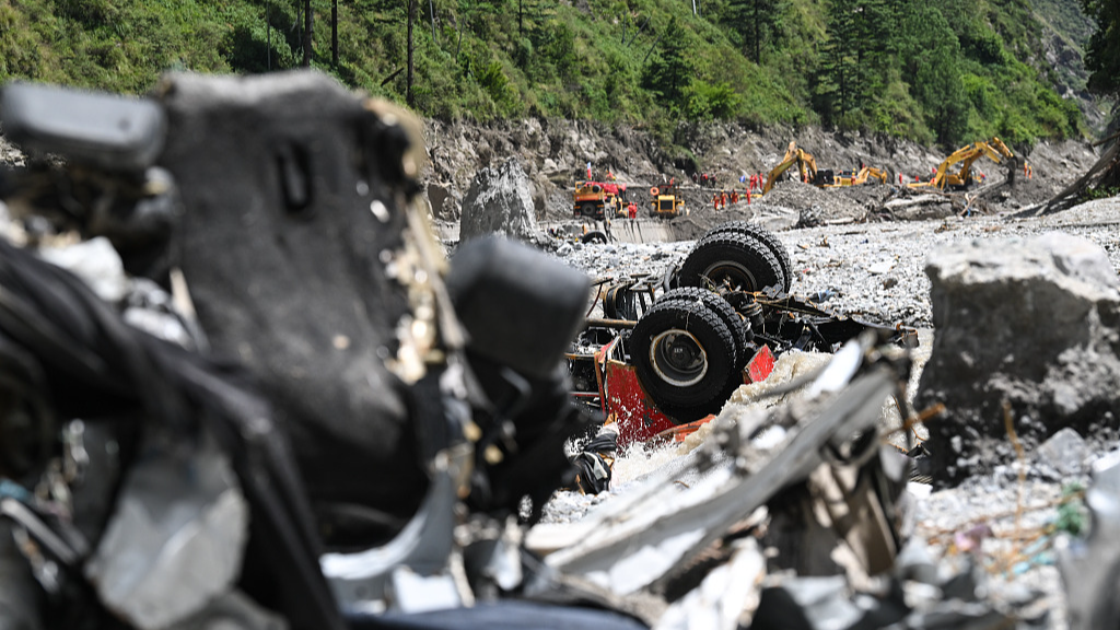 Rescue, relief efforts intensify in Gyirong following mudslide