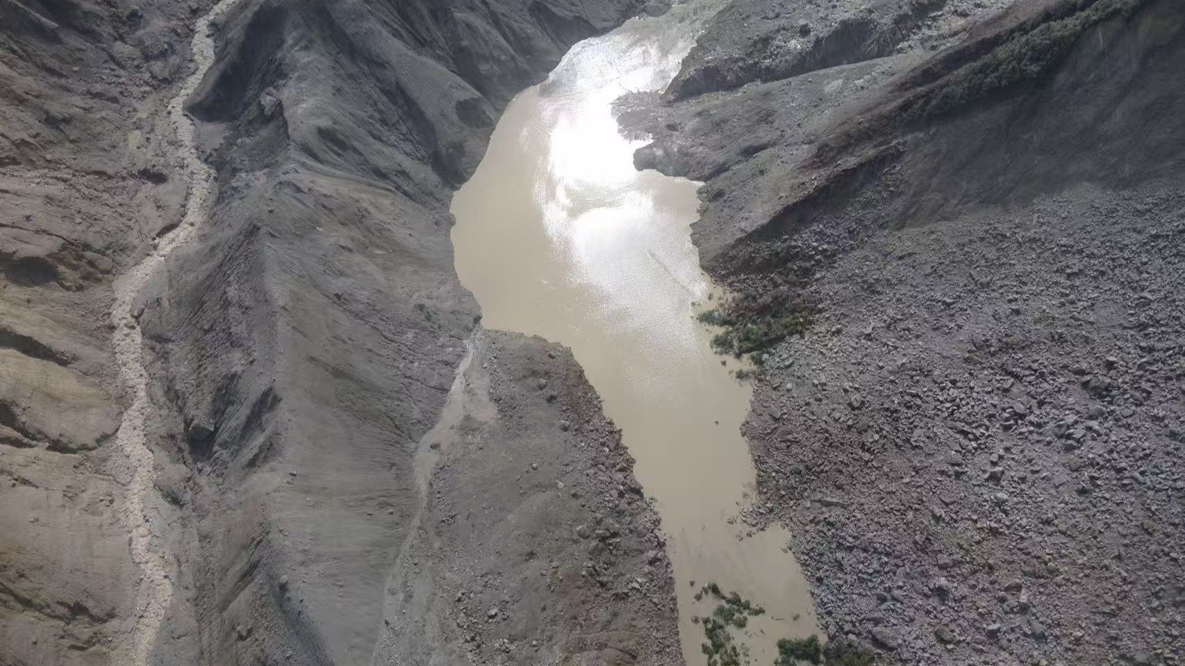 The barrier lake above mudslide-hit Gyirong Port is seen in southwest China's Xizang Autonomous Region, August 27, 2026. /CMG