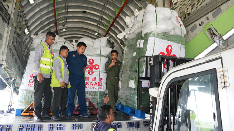 China provides emergency humanitarian assistance to Nepal
