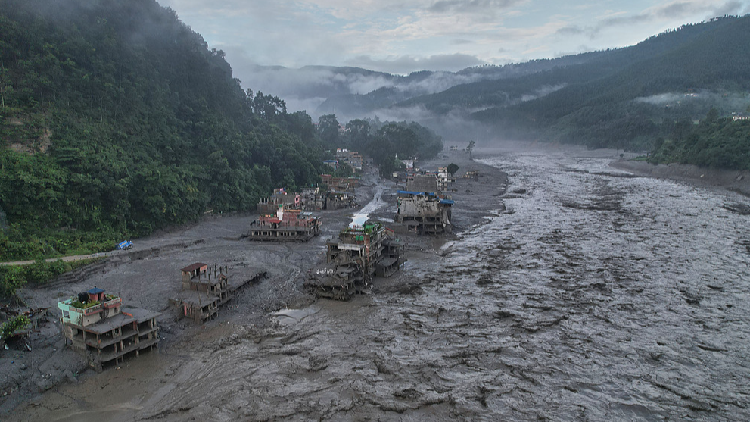Disaster authority: 734 killed, 2,498 missing in Nepal mudslide