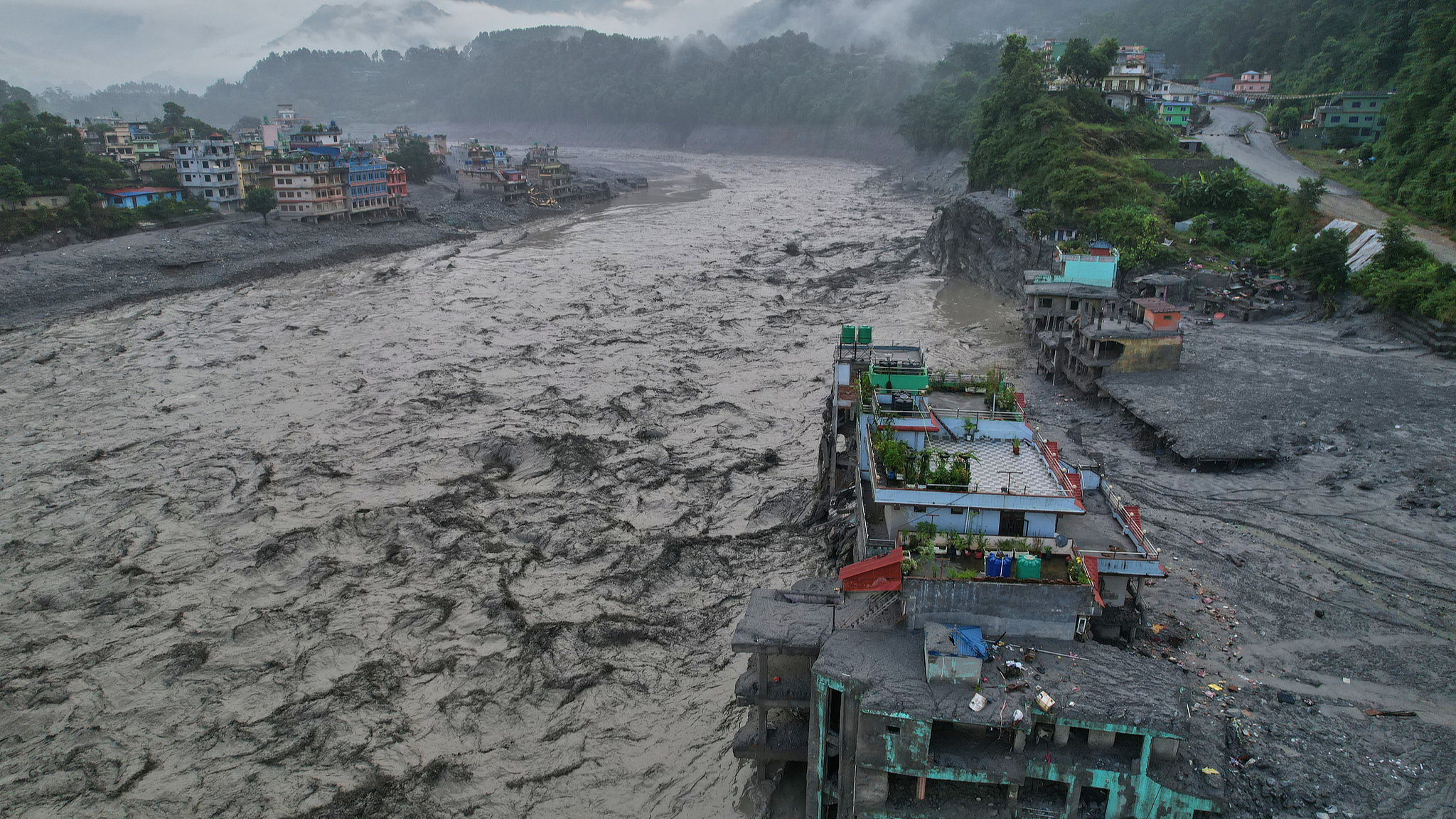 903 dead and 4,247 missing in Nepal mudslide, disaster authority says