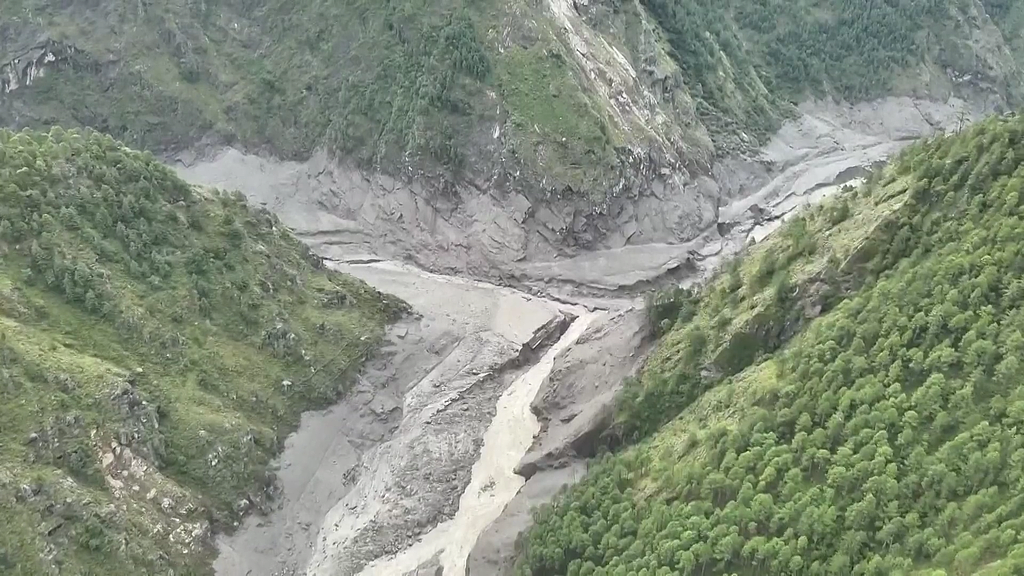 The mudslide-hit river valley, Gyirong, southwest China's Xizang Autonomous Region, August 27, 2026. /VCG