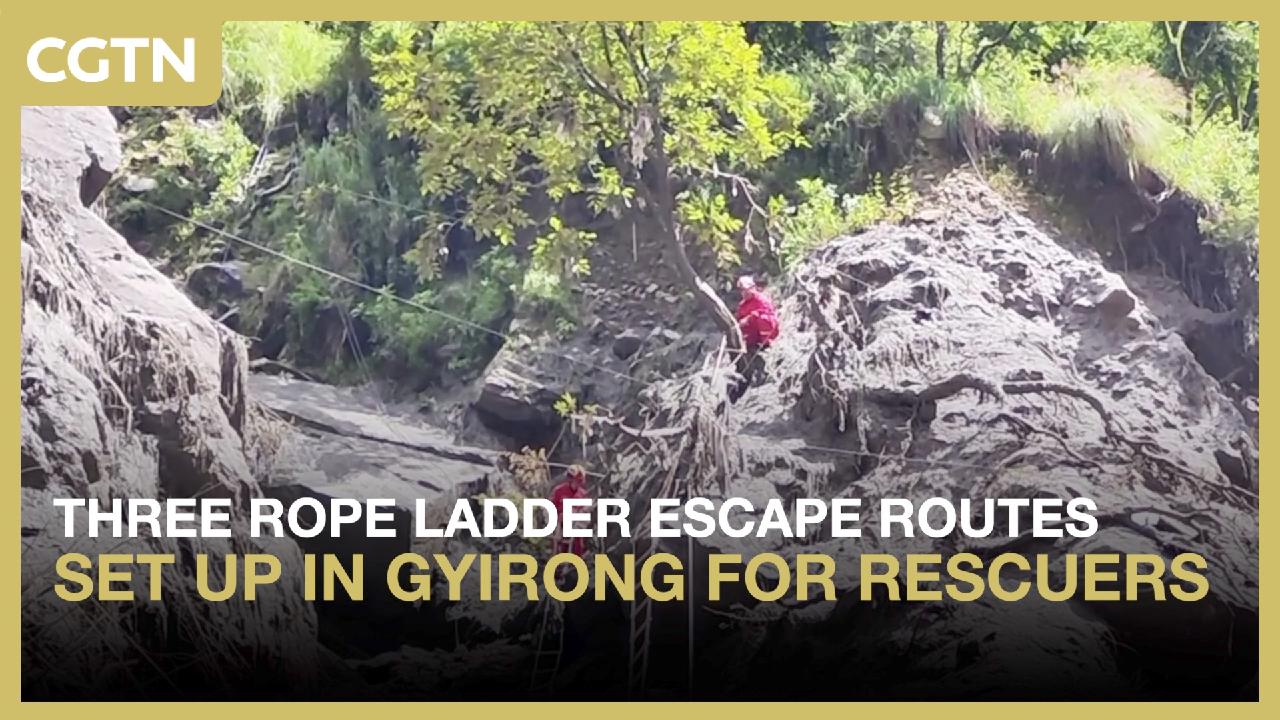 Rescuers set up three rope ladder escape routes in mudslide-hit Gyirong County to safeguard crews reopening G216 highway to Gyirong Port