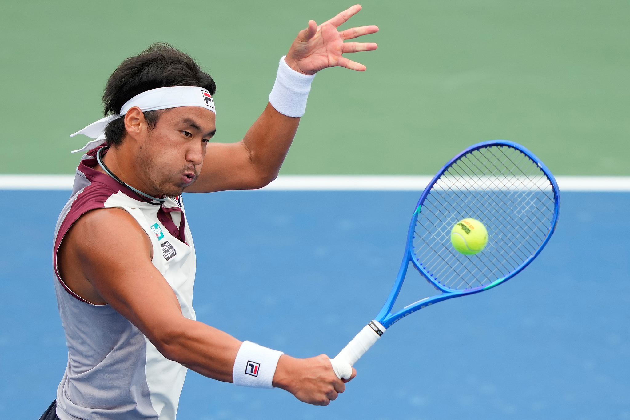 China's Buyunchaokete hits a shot in his men's singles first-round match against Spain's Rafael Jodar at the US Open in Queens, New York, USA, September 2, 2026. /VCG