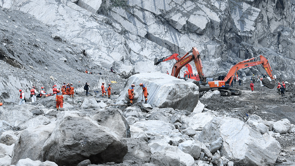Live: Latest rescue progress at mudslide-hit China-Nepal border