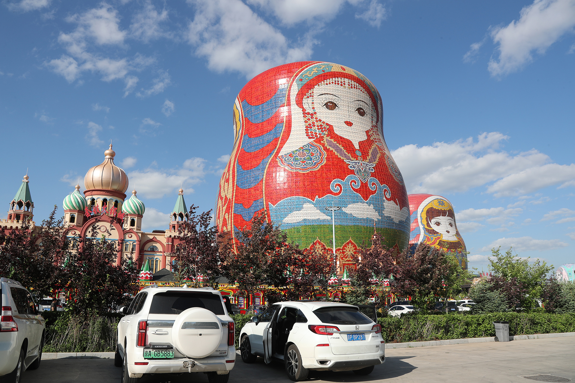 The two matryoshka doll-shaped hotels at Matryoshka Square in Manzhouli, Hulunbuir, Inner Mongolia. /CGTN