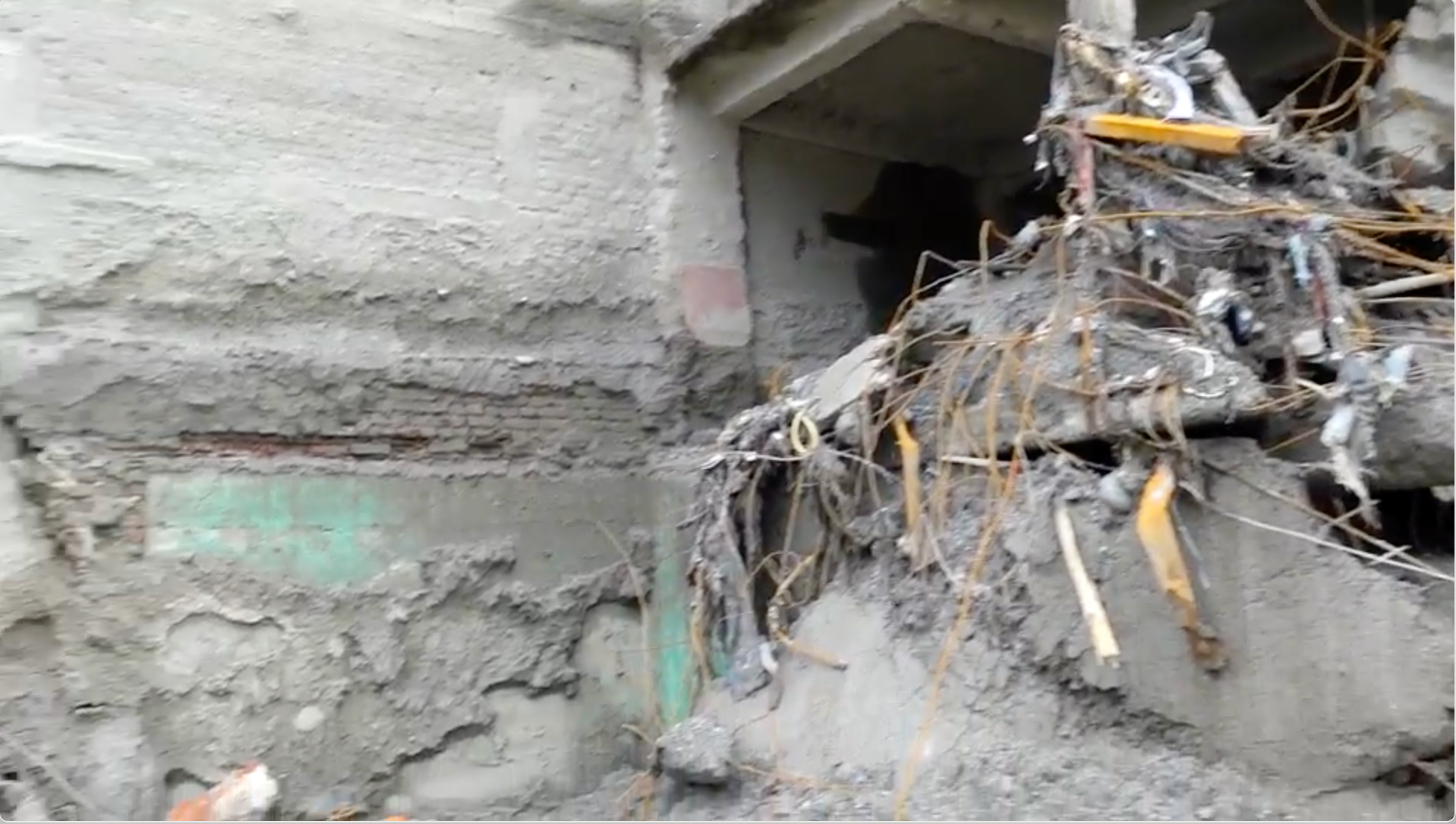Nepal mudslides pose reconstruction challenges