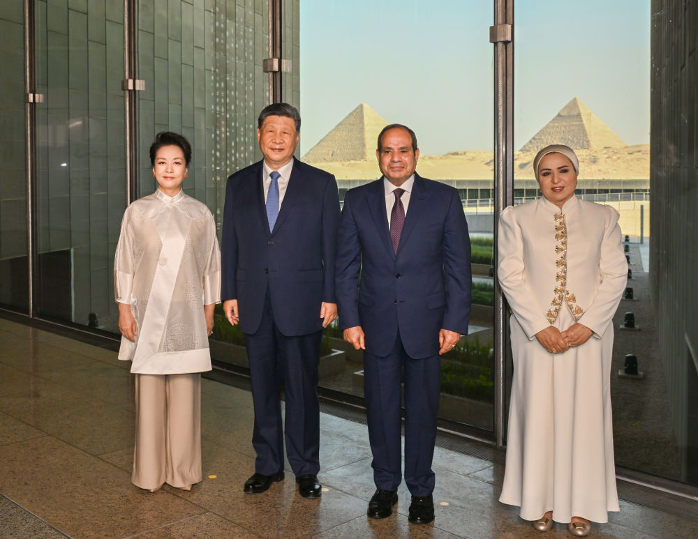 Chinese President Xi Jinping and his wife, Peng Liyuan, visit the Grand Egyptian Museum, accompanied by Egyptian President Abdel Fattah El-Sisi and his wife, Entissar El-Sisi, in Cairo, Eygpt, September 2, 2026. /Xinhua