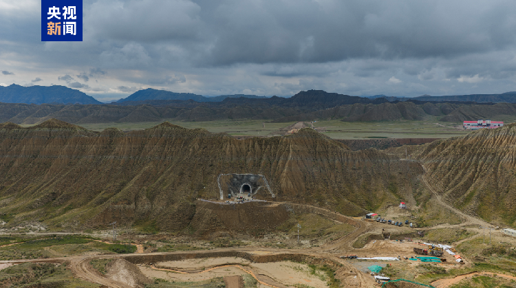 China-Kyrgyzstan-Uzbekistan railway achieves breakthrough thumbnail