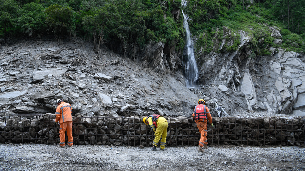 China steps up monitoring of risk areas in mudslide-hit Gyirong 