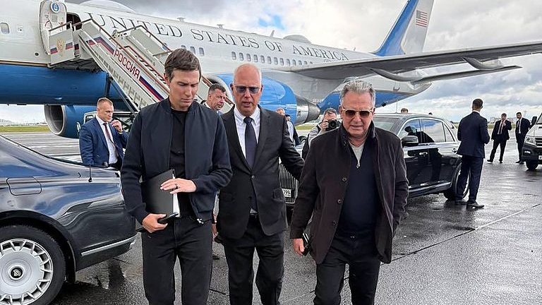 Putin orders three-day halt to strikes on Kyiv for US envoys' visit