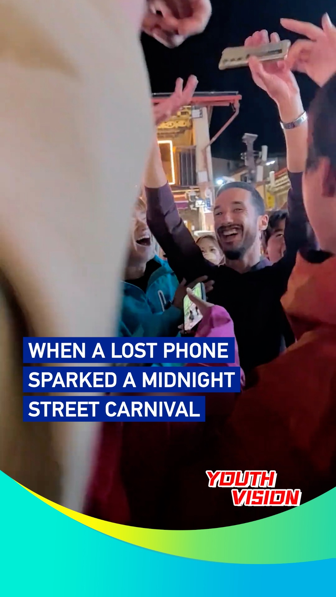 When a lost phone sparked a midnight street carnival