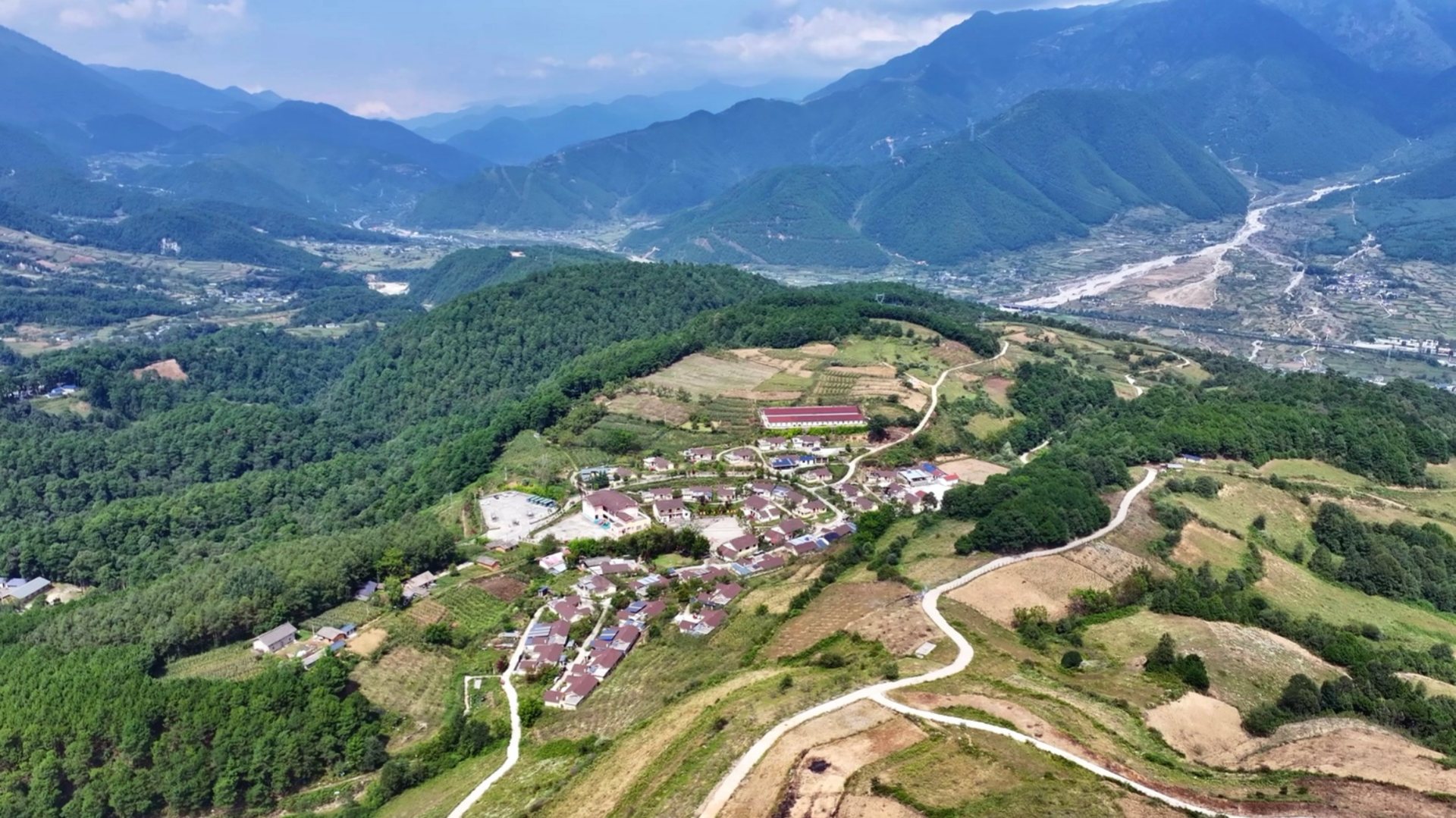 An aerial view of Yihai Lake in Mianning County, Liangshan Yi Autonomous Prefecture, Sichuan Province, September 8, 2026. Zhang Kai/CGTN