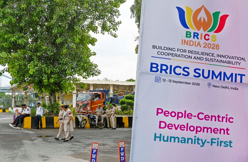 Police personnel stand guard at Pragati Maidan ahead of the upcoming BRICS Summit in New Delhi, India, September 6, 2026. /CFP