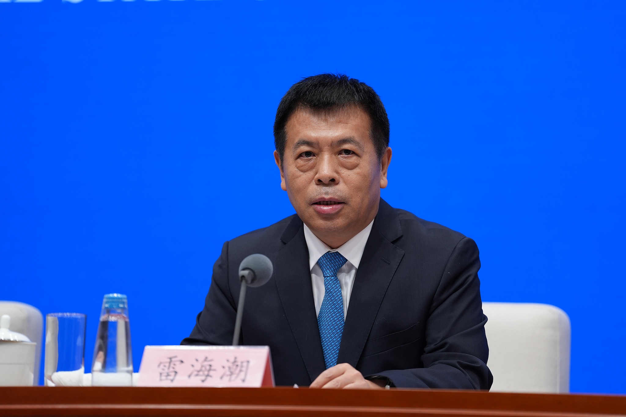 Lei Haichao, Minister of the National Health Commission, speaks at a press conference in Beijing, September 14, 2026. /CFP