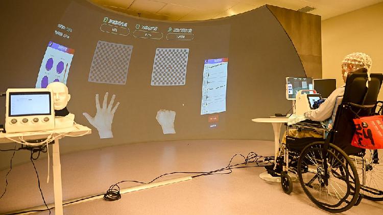 China releases world's 1st standard for AI-powered BCI medical devices