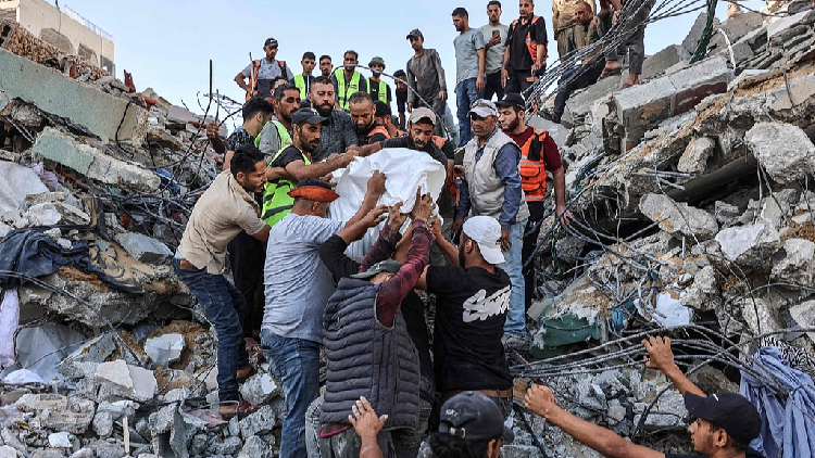 Gaza building collapse kills 16 people seeking shelter inside
