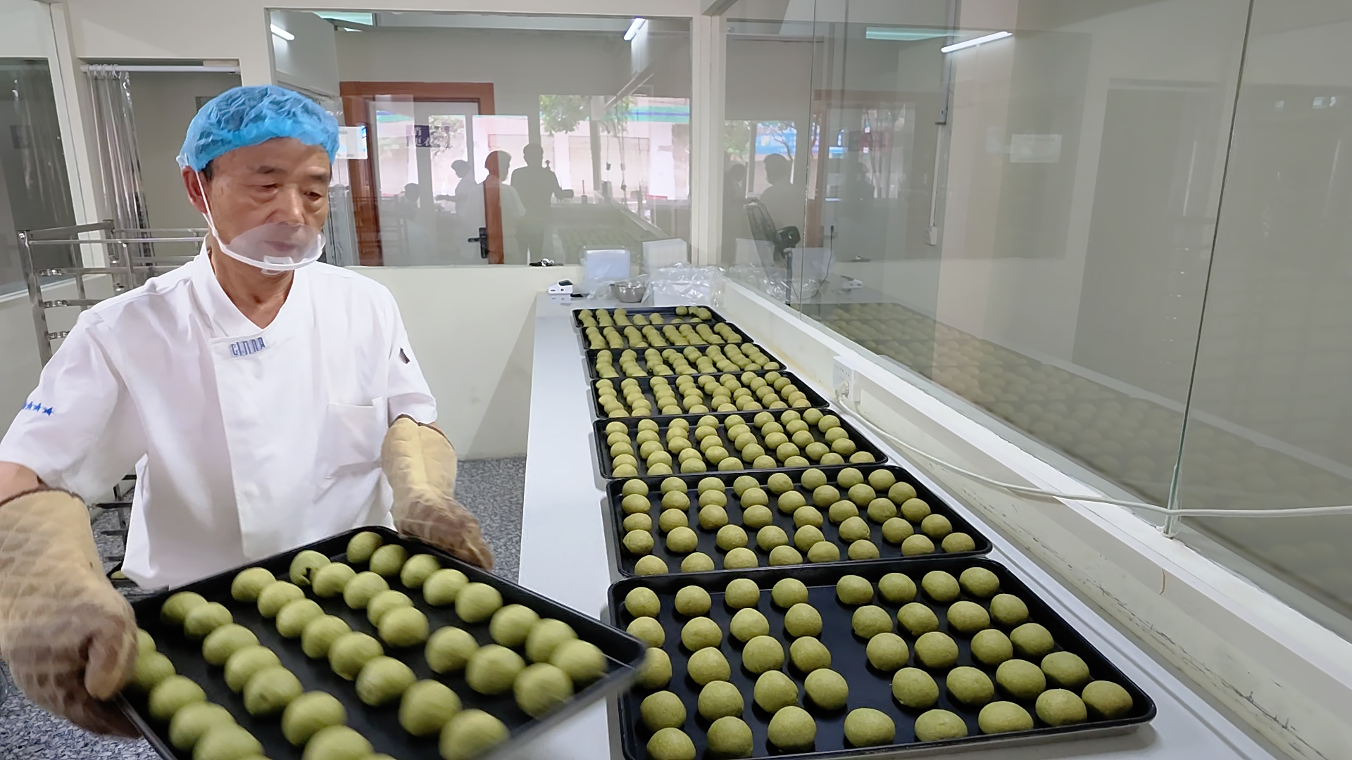 A matcha made in heaven: Guizhou's mooncakes take off nationwide 
