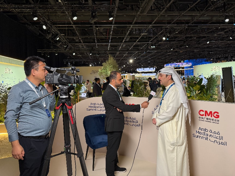 CMG correspondent interviews a guest at the Arab Media Summit, Dubai, UAE, September 15, 2026. /CMG