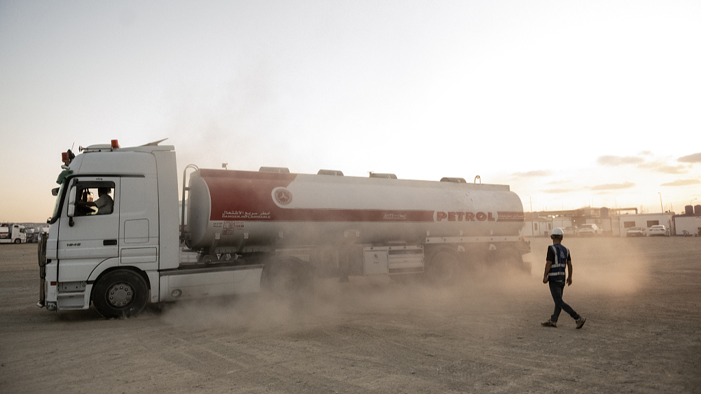 Following maritime blockades and escalating tension due to US and Israeli attacks near the Strait of Hormuz, Iraq has revived overland oil export routes through Syria for the first time in 15 years. /VCG