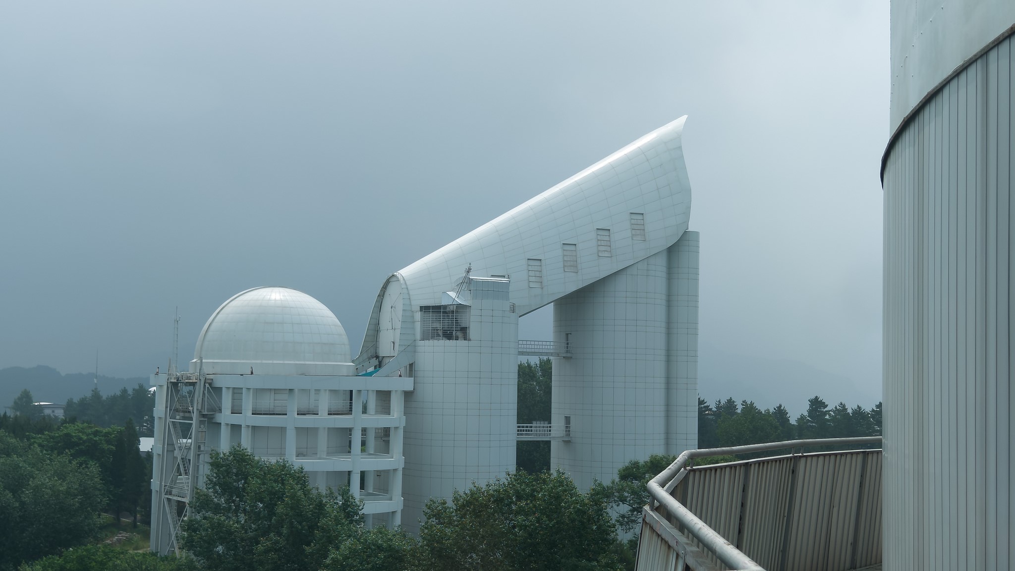 A view of the Guo Shoujing Telescope, also known as the Large Sky Area Multi-Object Fiber Spectroscopic Telescope (LAMOST), at the Xinglong Observatory of the National Astronomical Observatories of the Chinese Academy of Sciences in Xinglong County, north China's Hebei Province, June 29, 2025. /CFP