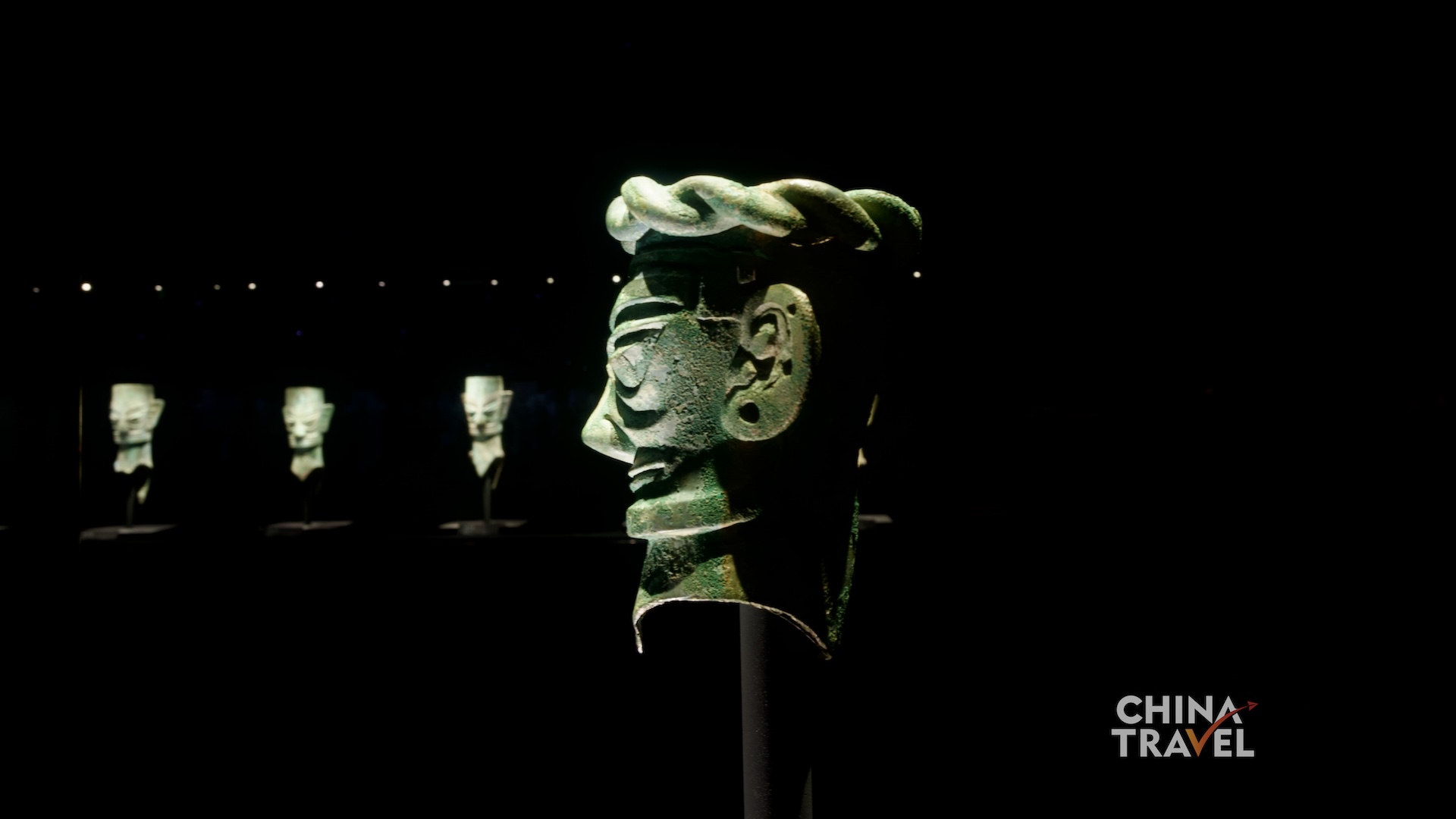 Bronze heads at Sanxingdui transform eyes, brows, ears and headgear into a distinctive visual system whose precise social and ritual meanings remain open to interpretation. /CGTN