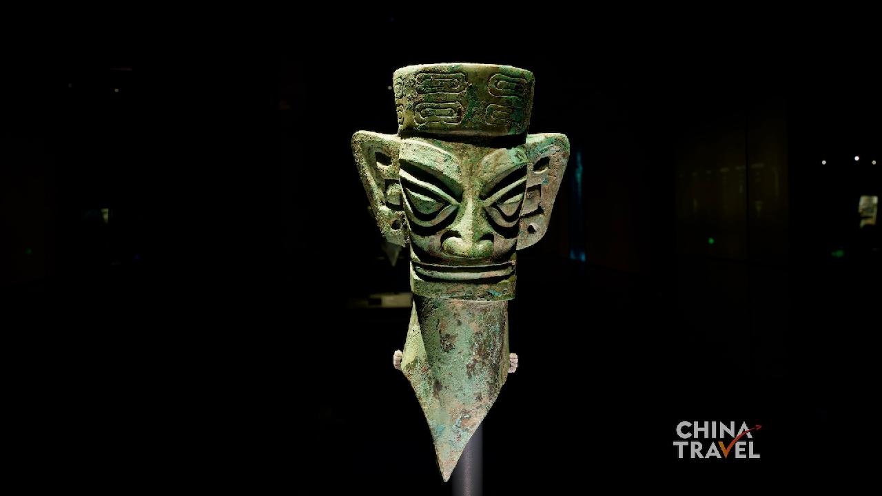 Faces written in bronze