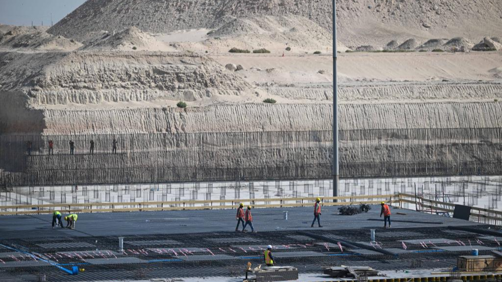 Workers at the construction site of the South Saad Al-Abdullah New City infrastructure project in Jahra Governorate, Kuwait, November 1, 2025. /Xinhua